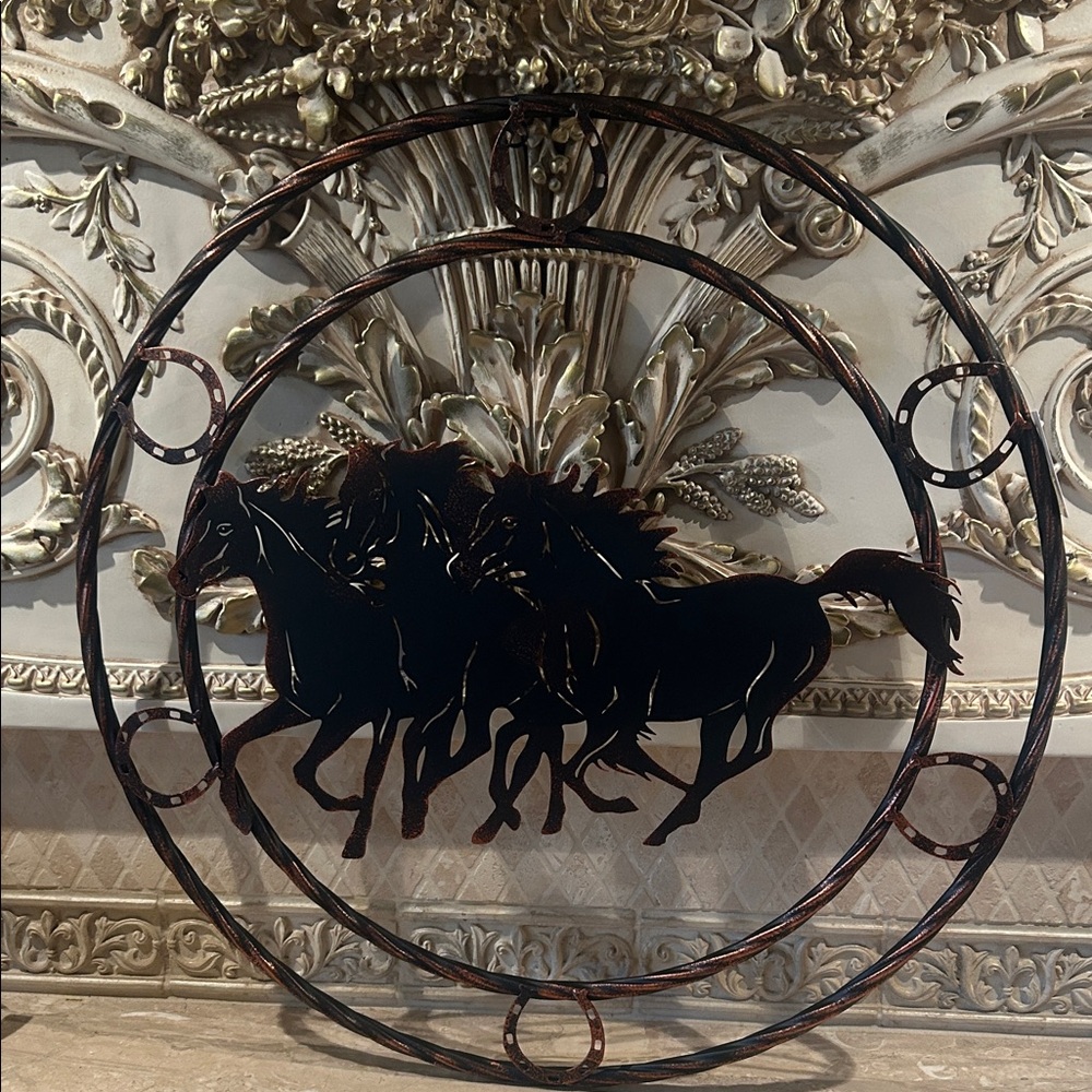 NWT Metal Running Horses 23 Wall Decor - Bronze